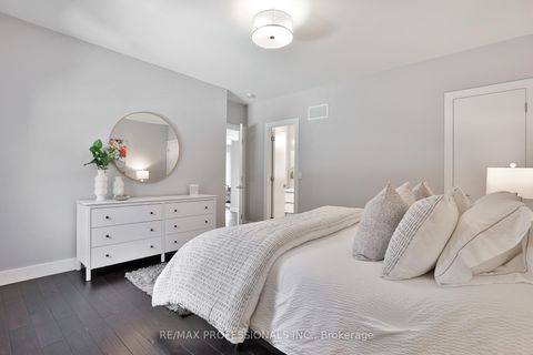 Photo 32 at 54 Renown Road, City Centre West, Toronto