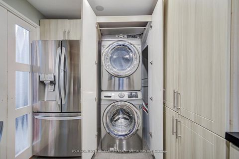 Photo 4 at 602 - 2721 Victoria Park Avenue, L'Amoreaux, Toronto