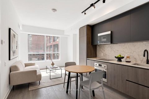Photo 5 at 712 - 108 Peter Street, Waterfront Communities C1, Toronto
