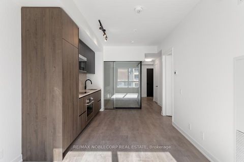 Photo 7 at 712 - 108 Peter Street, Waterfront Communities C1, Toronto