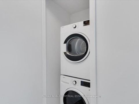 Photo 14 at 712 - 108 Peter Street, Waterfront Communities C1, Toronto