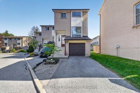 Photo 0 at 190 - 41 Collinsgrove Road, West Hill, Toronto