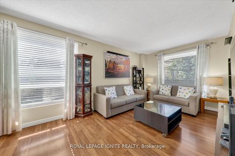 Photo 10 at 190 - 41 Collinsgrove Road, West Hill, Toronto