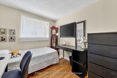 Photo 23 at 190 - 41 Collinsgrove Road, West Hill, Toronto
