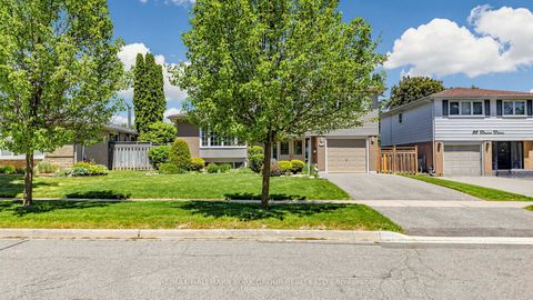 Photo 1 at 24 Devins Drive, Aurora Heights, Aurora