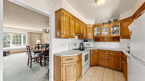 Photo 13 at 24 Devins Drive, Aurora Heights, Aurora
