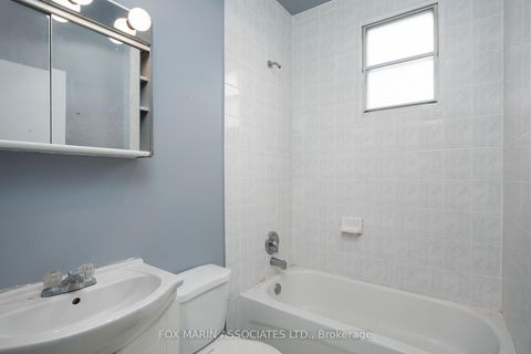 Photo 26 at 353 - 359 Crawford Street, Bellwoods, Toronto
