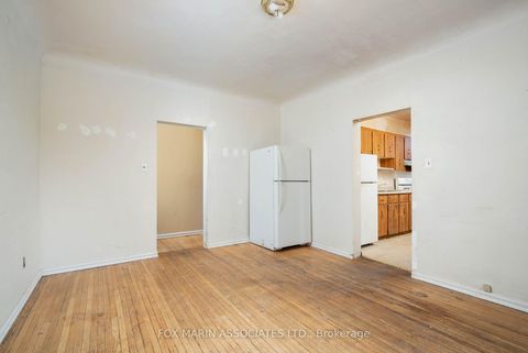 Photo 40 at 353 - 359 Crawford Street, Bellwoods, Toronto