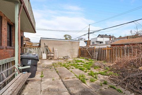 Photo 44 at 353 - 359 Crawford Street, Bellwoods, Toronto