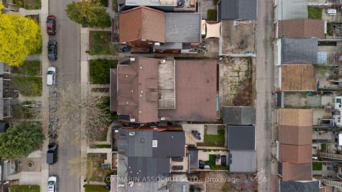 Photo 46 at 353 - 359 Crawford Street, Bellwoods, Toronto