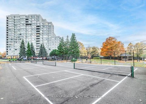Photo 35 at 604 - 7 Townsgate Drive, Yorkhill, Vaughan