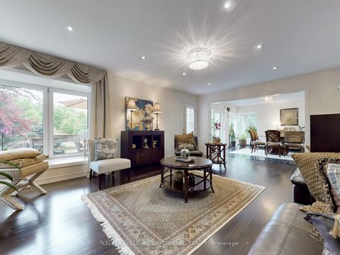 Photo 15 at 788 Woodland Acres Crescent, Rural Vaughan, Vaughan