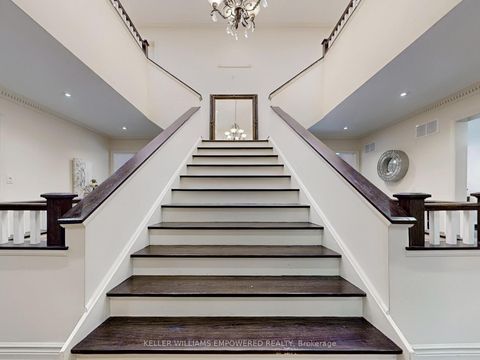 Photo 19 at 788 Woodland Acres Crescent, Rural Vaughan, Vaughan