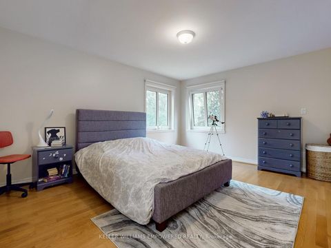 Photo 32 at 788 Woodland Acres Crescent, Rural Vaughan, Vaughan