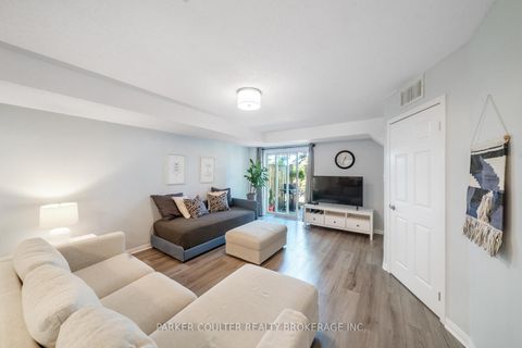 Photo 3 at 7 - 237 Ferndale Drive S, Ardagh, Barrie