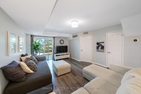 Photo 4 at 7 - 237 Ferndale Drive S, Ardagh, Barrie
