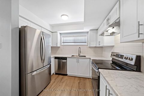 Photo 10 at 7 - 237 Ferndale Drive S, Ardagh, Barrie