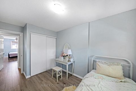 Photo 17 at 7 - 237 Ferndale Drive S, Ardagh, Barrie