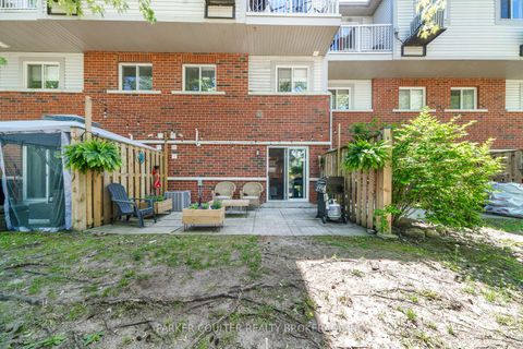 Photo 25 at 7 - 237 Ferndale Drive S, Ardagh, Barrie