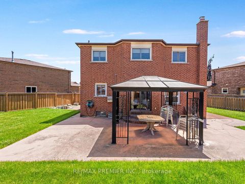 Photo 43 at 39 Brydon Court, Maple, Vaughan