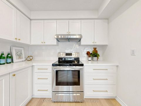 Photo 15 at 8 Wilket Creek Road, Flemingdon Park, Toronto