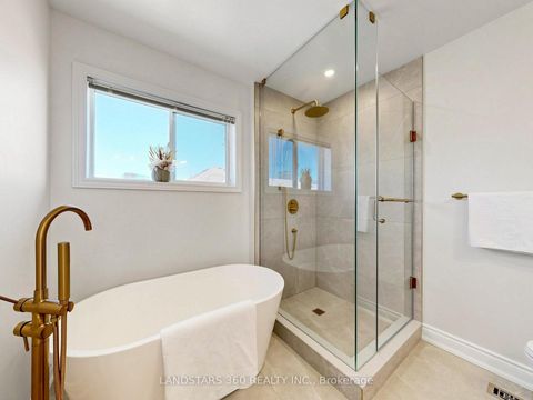 Photo 25 at 8 Wilket Creek Road, Flemingdon Park, Toronto