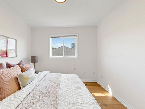Photo 29 at 8 Wilket Creek Road, Flemingdon Park, Toronto
