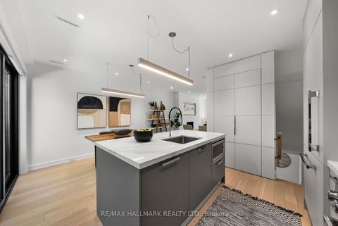 Photo 12 at 218 Woburn Avenue, Lawrence Park North, Toronto