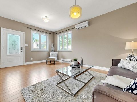 Photo 6 at 379 Hollyberry Trail, Hillcrest Village, Toronto