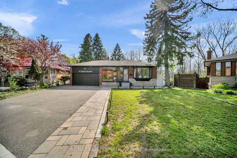 Photo 1 at 41 Keegan Crescent, York University Heights, Toronto