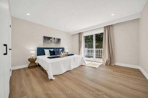 Photo 14 at 41 Keegan Crescent, York University Heights, Toronto