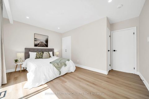 Photo 18 at 41 Keegan Crescent, York University Heights, Toronto