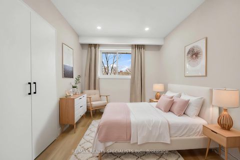 Photo 20 at 41 Keegan Crescent, York University Heights, Toronto