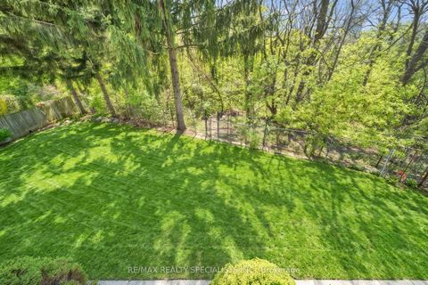 Photo 22 at 41 Keegan Crescent, York University Heights, Toronto
