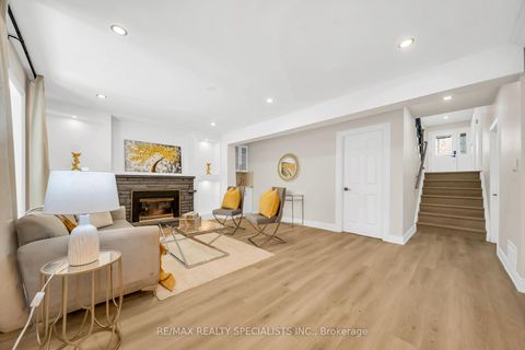 Photo 23 at 41 Keegan Crescent, York University Heights, Toronto