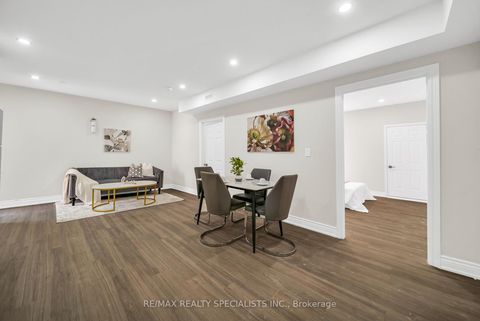 Photo 33 at 41 Keegan Crescent, York University Heights, Toronto