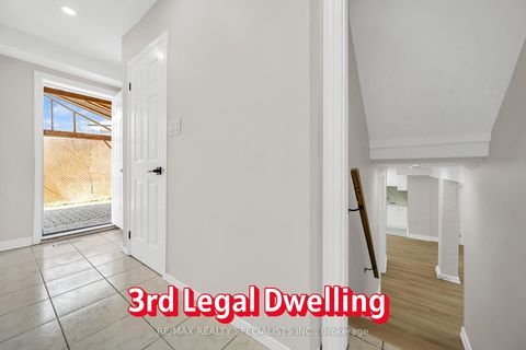 Photo 39 at 41 Keegan Crescent, York University Heights, Toronto