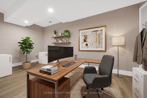 Photo 43 at 41 Keegan Crescent, York University Heights, Toronto