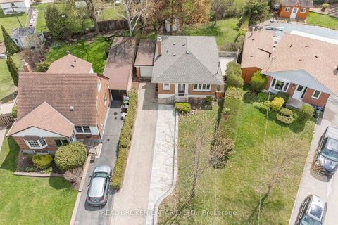 Photo 25 at 32 Christina Crescent, Maryvale, Toronto
