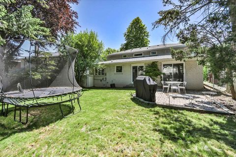 Photo 39 at 49 Pettit Drive, Richview, Toronto
