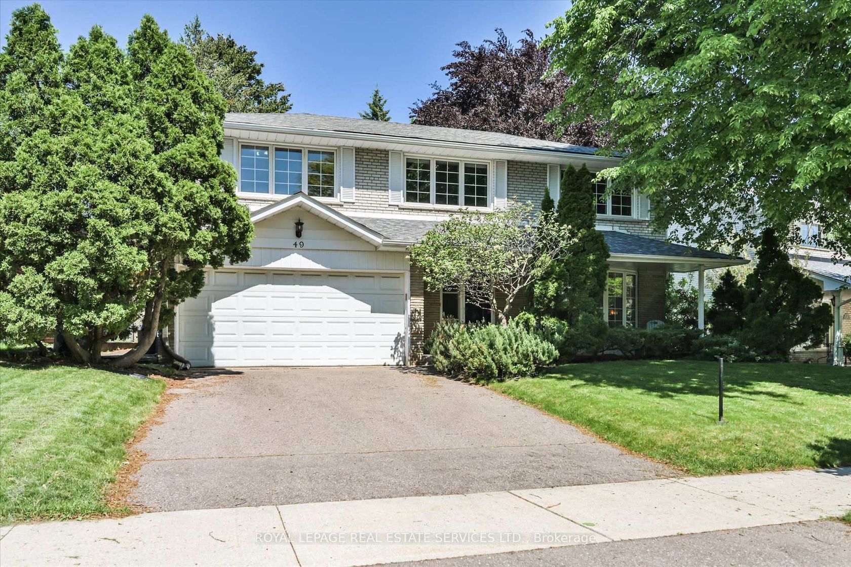 49 Pettit Drive, Richview, Toronto photo number 2