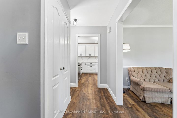 Photo 5 at 29 Deeside Crescent, Southgate, Brampton