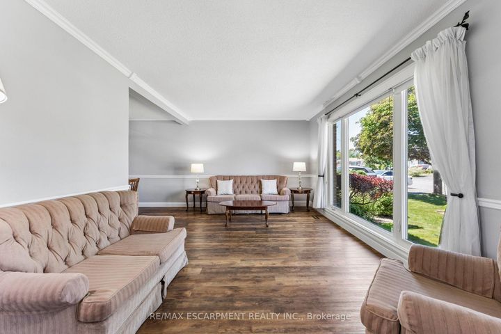 Photo 6 at 29 Deeside Crescent, Southgate, Brampton