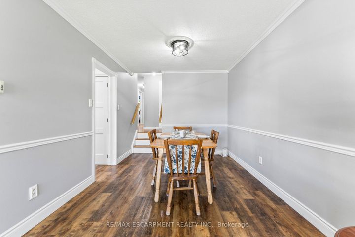 Photo 10 at 29 Deeside Crescent, Southgate, Brampton