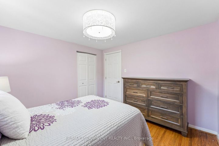 Photo 25 at 29 Deeside Crescent, Southgate, Brampton