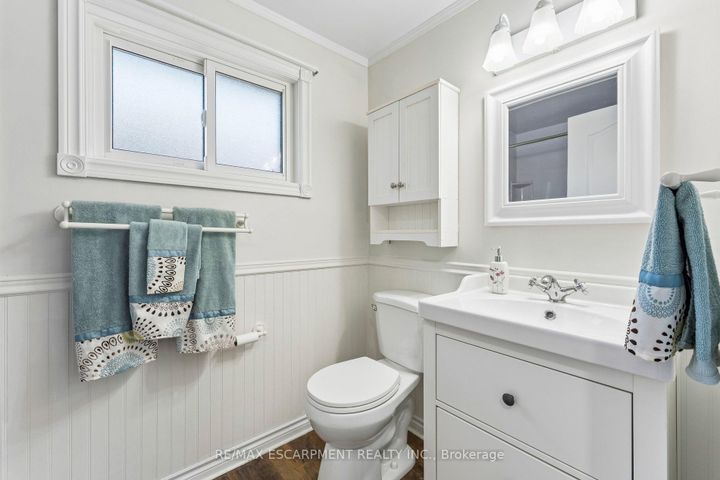 Photo 28 at 29 Deeside Crescent, Southgate, Brampton