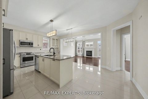 Photo 19 at 4 Sim Hill Crescent, King City, King