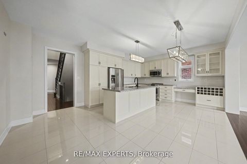 Photo 21 at 4 Sim Hill Crescent, King City, King