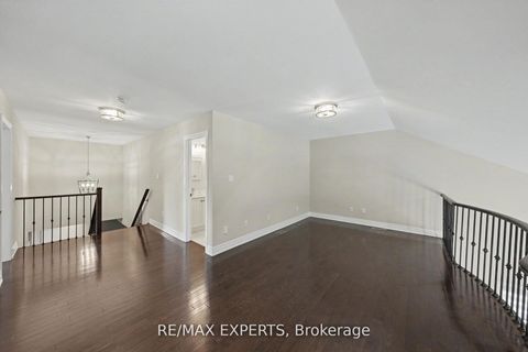 Photo 40 at 4 Sim Hill Crescent, King City, King