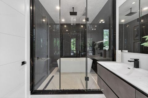 Photo 27 at 39 Derwyn Road, East York, Toronto